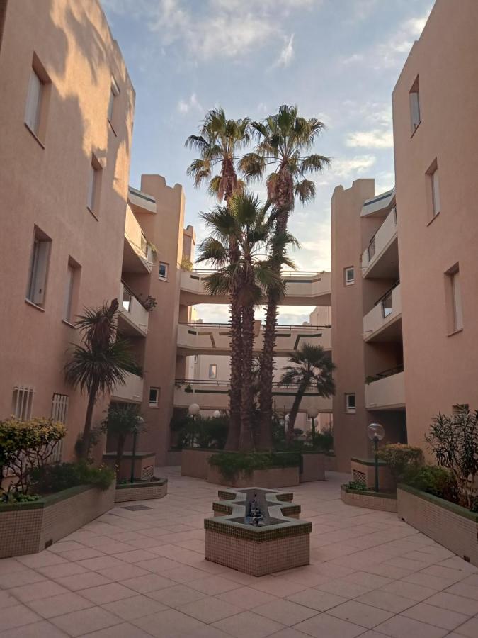 Piscine, Plage En Ascenseur, Clim, Wifi, Linge Fourni Sete Luaran gambar